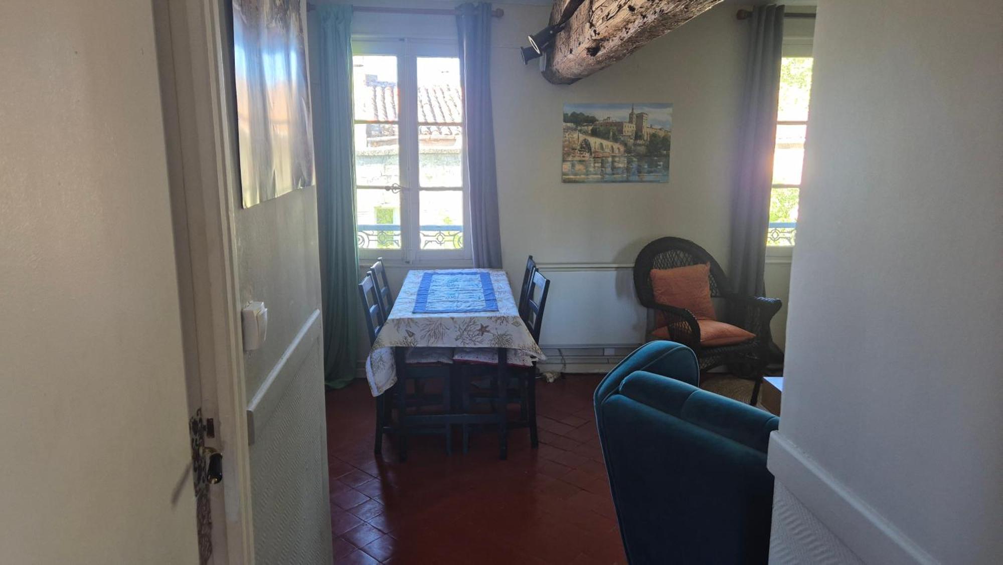 Apartamento Un Nid Sur Les Toits Face Au Palais Des Papes Aviñón Exterior foto